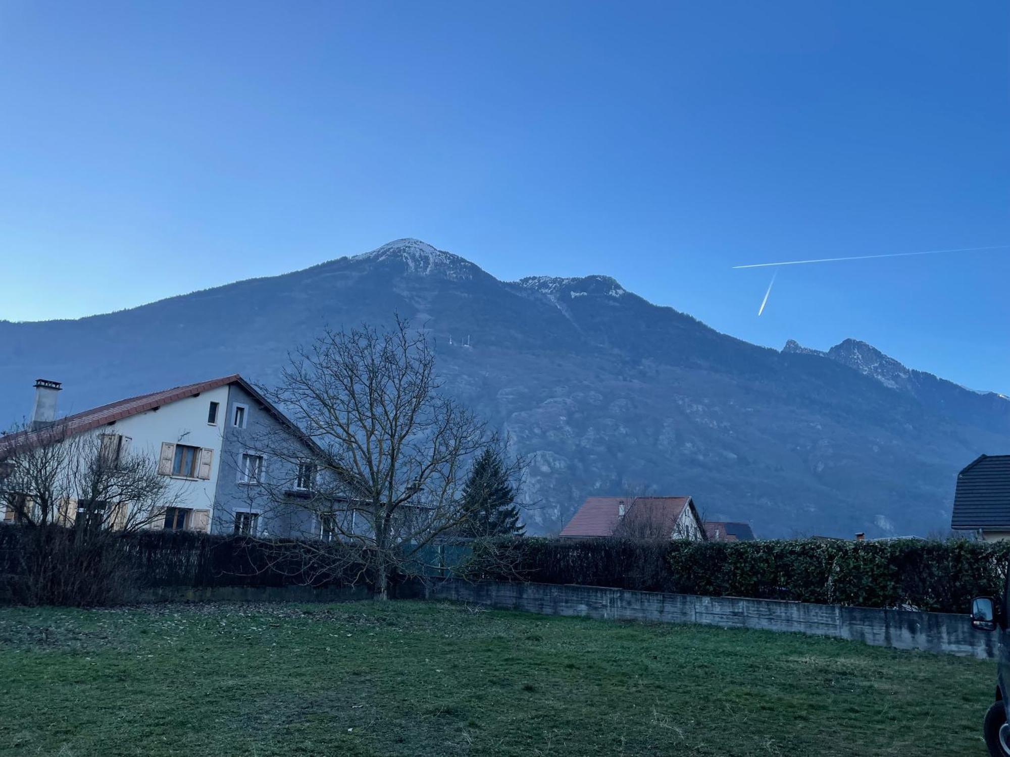 Au Pied De La Vallee Saint-Etienne-de-Cuines Экстерьер фото